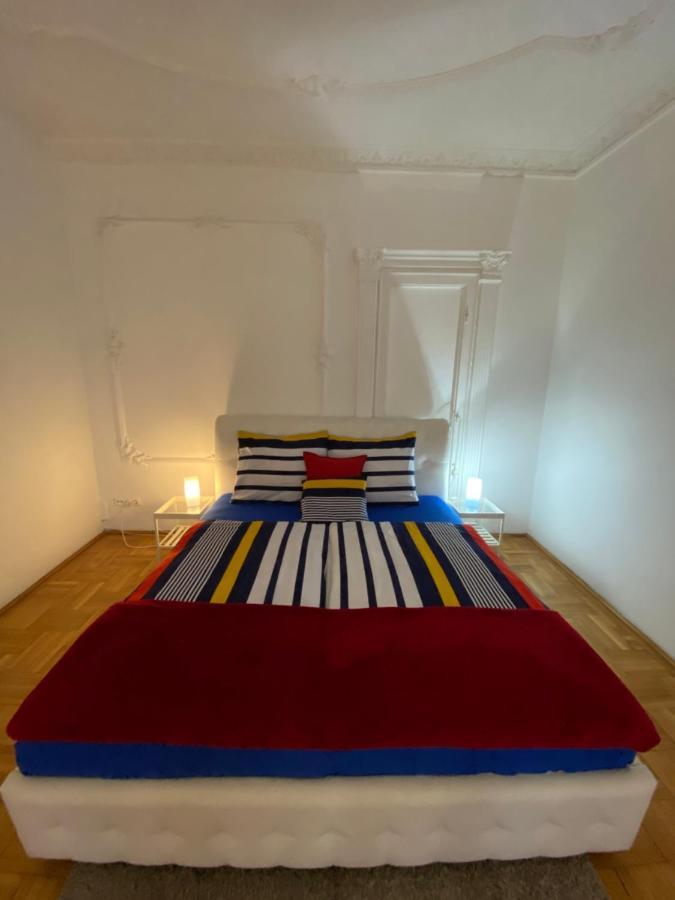 Apartment With Balcony And Ac Next To Danube بودابست المظهر الخارجي الصورة