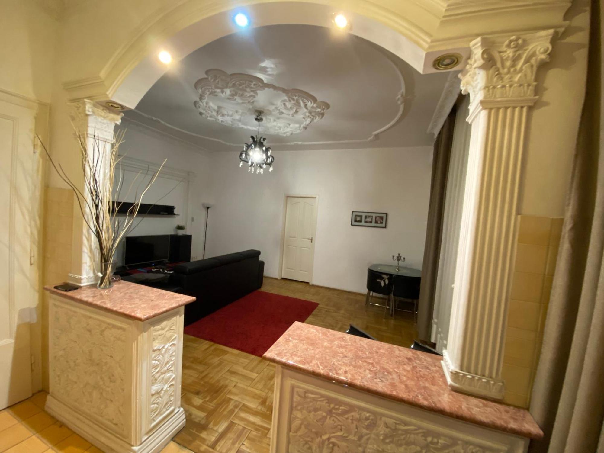 Apartment With Balcony And Ac Next To Danube بودابست المظهر الخارجي الصورة