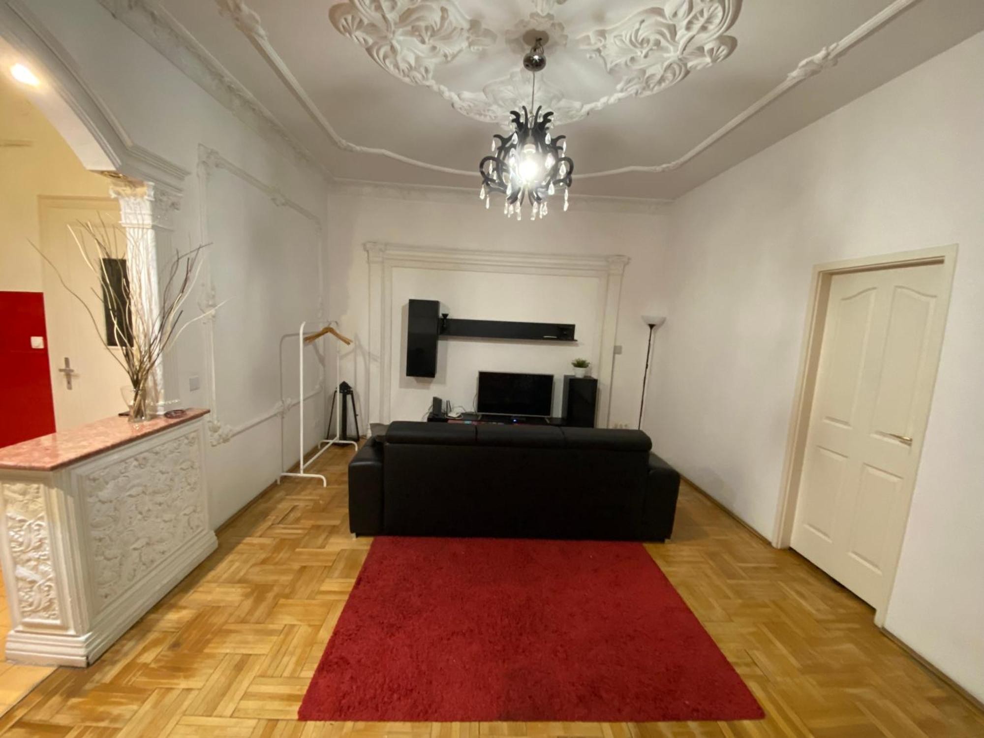 Apartment With Balcony And Ac Next To Danube بودابست المظهر الخارجي الصورة